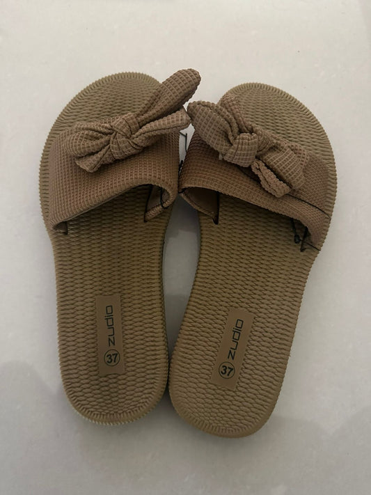 #2566 Ladies Slipper