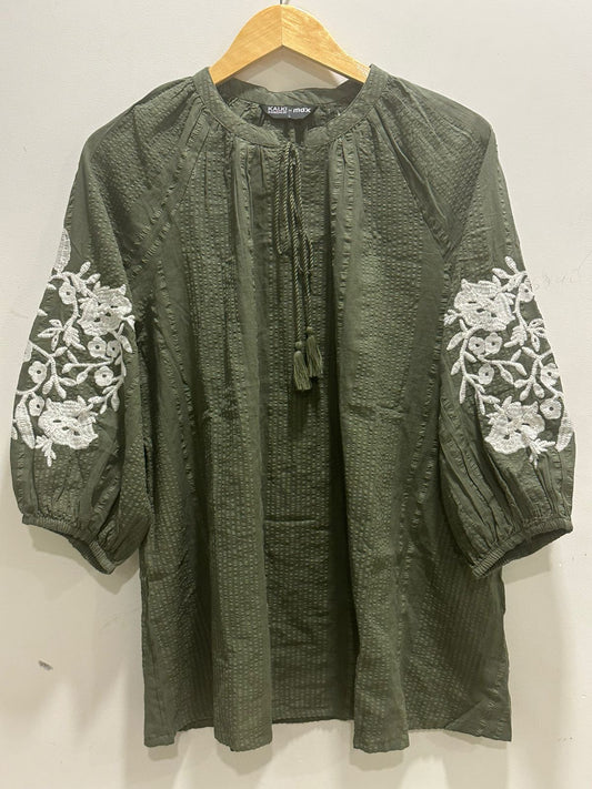 #2535 Women's Blouse